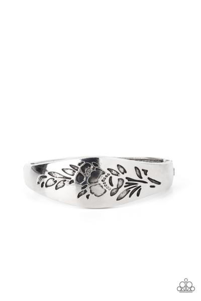 ​Fond of Florals - Silver